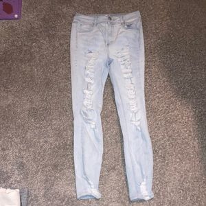 Light wash cute top jeans - size is 8, color is light wash, the brand is rue 21!